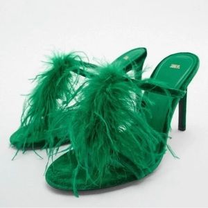 New!! 

Never wore them. 
Super sexy and Fluffy